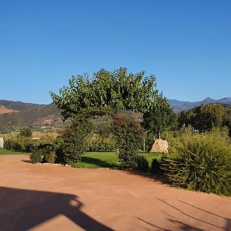 Bellissimo Con Piscina Privata Cardedu